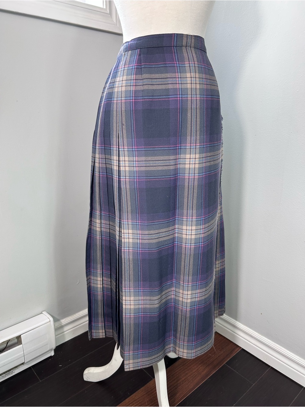 VTG Aljean Pure Virgin Wool Plaid Pleated Skirt 30" W